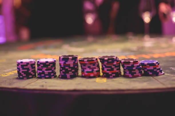 Live blackjack table lobby on nabati bet showing dealer and open seats